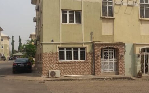 4 Bedroom Diamond Estate Karimo